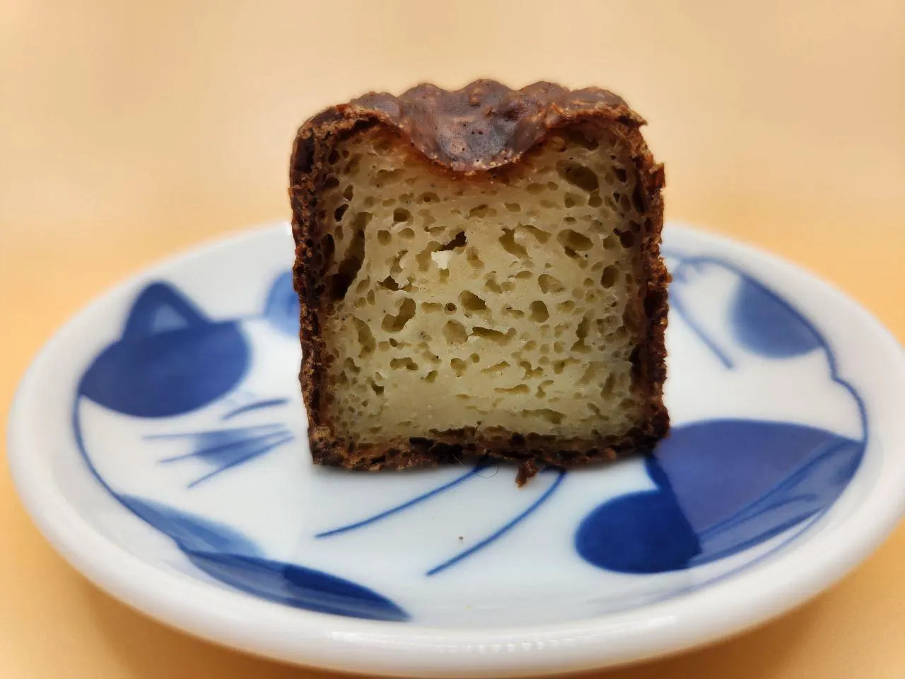 24 Small Canelé de Bordeaux