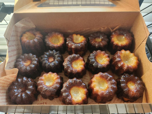 15 Medium Traditional Canelé de Bordeaux