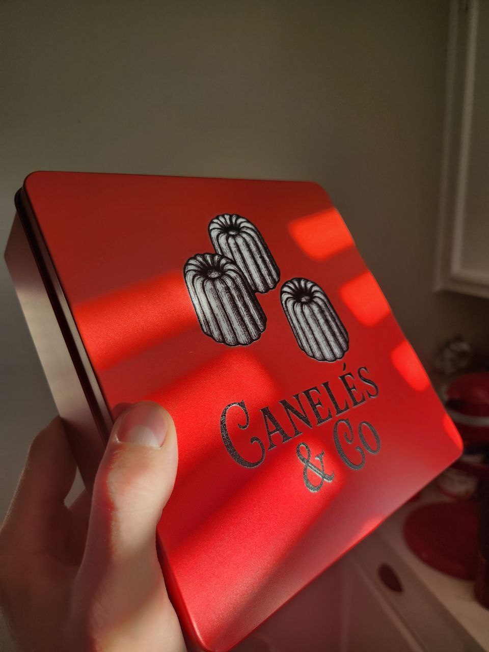 16-Piece Canelé Gift Tin Box (Glazed Varieties Available)